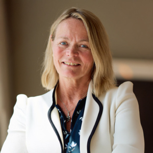 Grethe Viksaas Chair, Independent Headshot